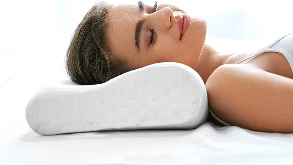 Are there specific features to look for in an ergonomic pillow for back and side sleepers?
