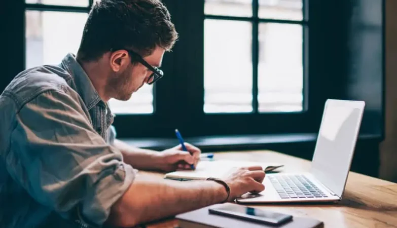 What Journalists Get Wrong About Explaining Complex Topics